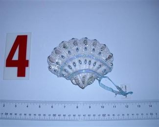 Assorted New with tags nautical decor All year round starfish, dolphins, seahorses, conch shells, jellyfish, full & 1/2 clams ornaments, wreaths & trees