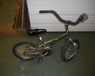 Vintage 16"Boys Schwinn Scrambler metallic silver bike