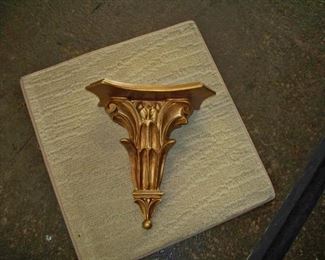 1 gold metallic painted plaster wall sconce