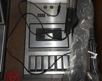 Montgomery Wards Console with turntable, radio, cassette & 8-track players (needs work)