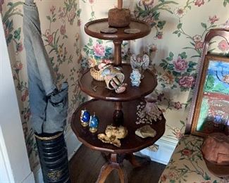 THIS HOUSE IS LOADED FULL OF COOL STUFF