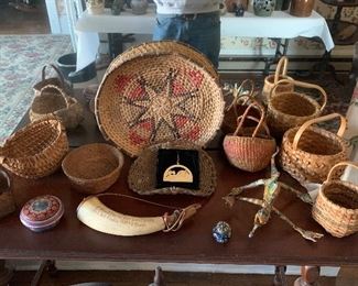 CLOSE UP OF BASKETS