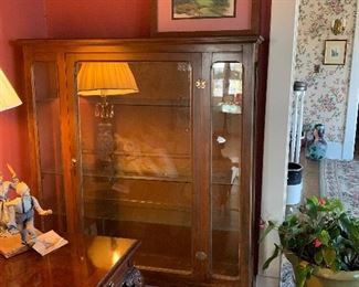 ANTIIQUE CHINA HUTCH