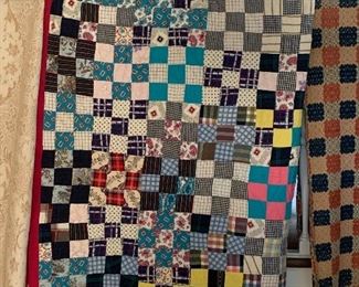 HAND DONE QUILT TAGGED 1986 QUILT PROJECT