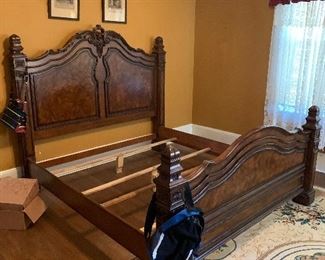 HUGE KING SIZE BED