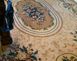 1 OF SEVERAL NICE CARPETS