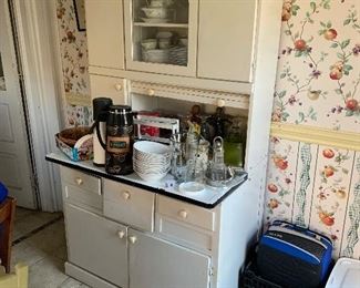 HOOSIER STYLE CABINET