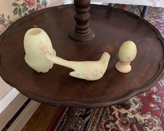 SIGNED FENTON ART GLASS
