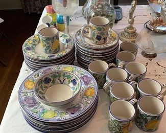 ITALY POTTERY CHINA SET