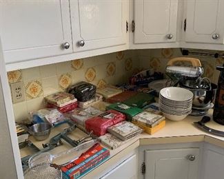 KITCHEN SUPPLIES