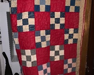 ANTIQUE QUILT