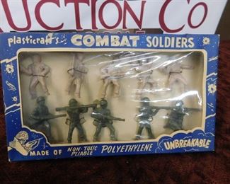 Old Plasticraft Combat Soldiers in Box