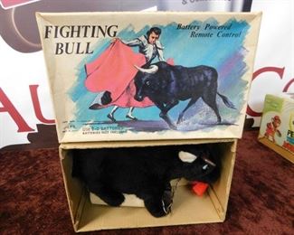 Alps Japan Battery Operated Fighting Bull