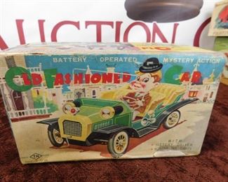 TN Japan Battery Operated Old Fashioned Car