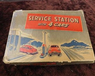 Service Station Set with Box
