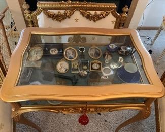 Curio Top End Table with collectables