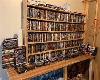 Over 600 DVDs .….. Most Are Real Popular Movies