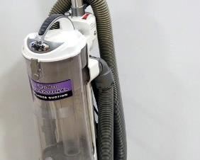 Shark Navigator Professional Vacuum Model UV42026, Powers On