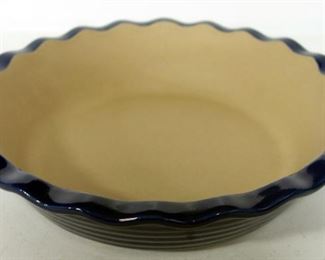 Longaberger Pottery Pitcher And 3 Mixing Bowl Set And Pampered Chef Family Heritage Stoneware 9" Pie Pan