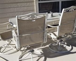 Modern outdoor set with 6 chairs