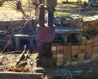 Rusty old bench vise