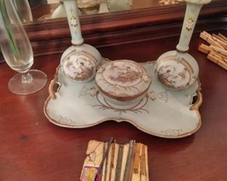 Italian pottery vanity set