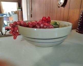 Vintage bowls and fruit
