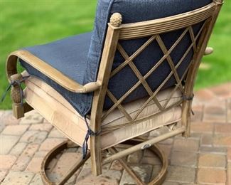 7pc Hampton Bay Outdoor Patio Set Table w/ 6 chairs	Table: 29x42x65in	HxWxD
