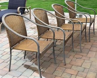 5 Pc Hampton Bay Wicker Patio Set Table & 4 Chairs Faux Stone Top	Table : 28in H x 42in diameter	