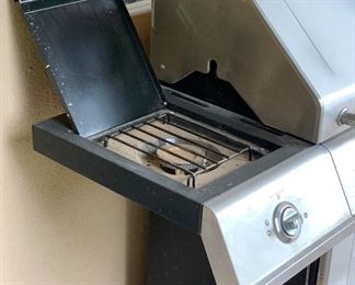 Char-Broil Propane Grill 463250512	46x57x24in	HxWxD
