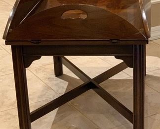 Drexel Heritage Butlers Tray Table	18x32x22in	HxWxD
