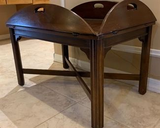 Drexel Heritage Butlers Tray Table	18x32x22in	HxWxD

