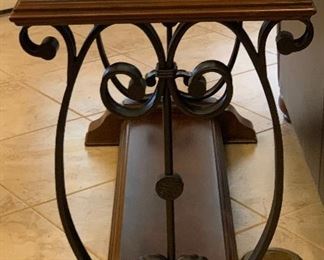 1 Weston Sofa Table Wood/Glass/Iron t729-4 #1	29x48x20in	HxWxD
