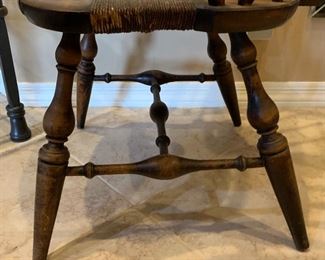 Antique Pennsylvania Rush Seat Windsor Chair Brace back	36x24x22in	HxWxD
