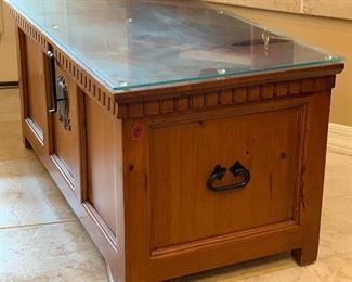 Wood Blanket Chest #1	19x20x19in	HxWxD
