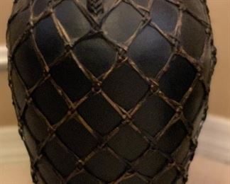 LG Pottery/Weave Decor Vase		
