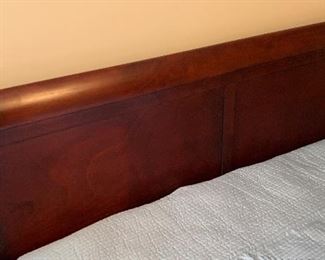 Queen Cherrywood Sleigh Bed	43x62x90in.	HxWxD
