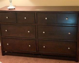 Contemporary Dark Wood 6-Drawer Dresser Ashley B418-31	37.5x60x19in	HxWxD
