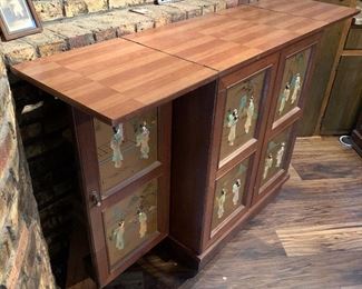 Asian Fold-Out Bar	40x33x17in	HxWxD
