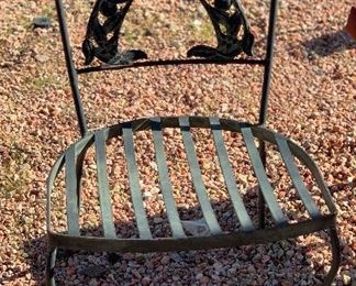 5pc Wrought Iron Vintage Patio Set Table & 4 Chairs	29in H x 48in Diameter	
