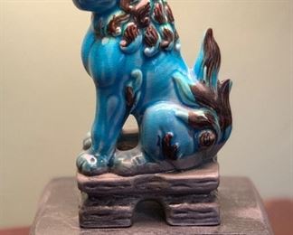 Porcelain Foo Dog Lamp Vintage		
