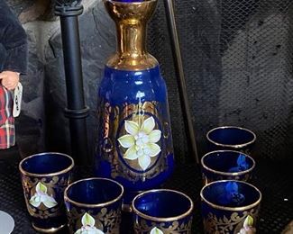 blue venetian hand painted decanter and 6 glasses		