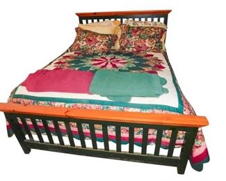 271. FULL Size Bed Set and Tea Table
