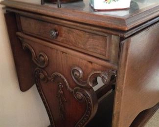 Drawer on tea cart