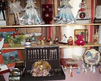 Elvis, dolls, Christmas, miniatures, roosters