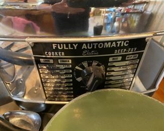 131) Cooker Fully Automatic Deep Fry $10
