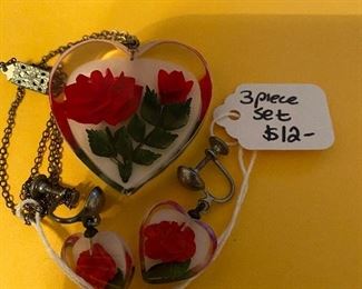 184) Lucite Heart With Flowers Inside Necklace, Earrings $12