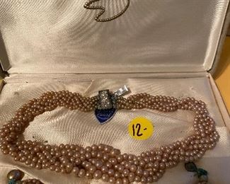 196) Perfect Pearl , Earrings Original Box $12