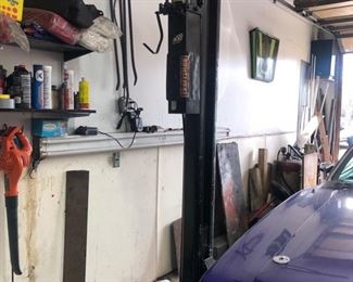 Another car lift!