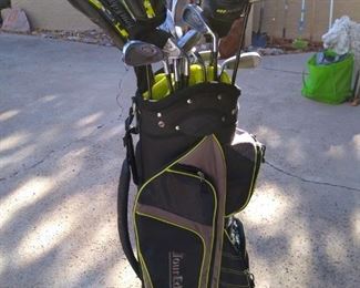 TourEdge Golf Bag with Set of Clubs